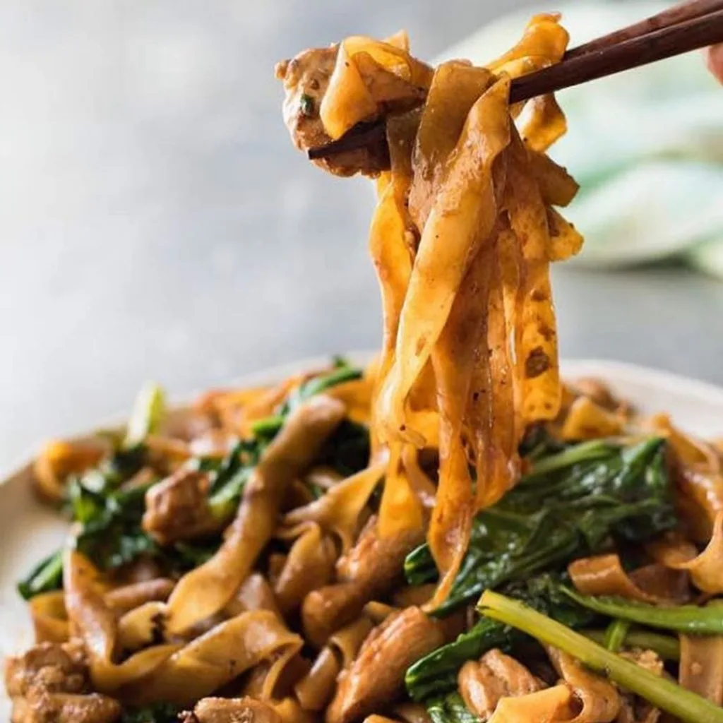 Pad See Ew — plant-based or original dish photo